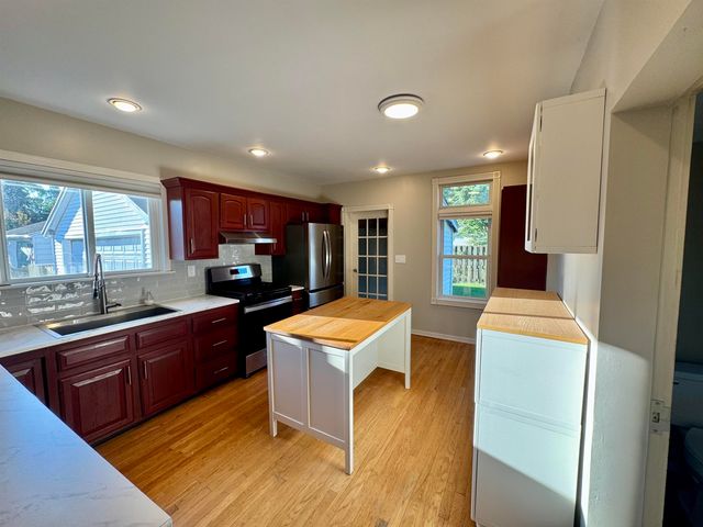 2100 Tackle Street, Essexville, MI 48732