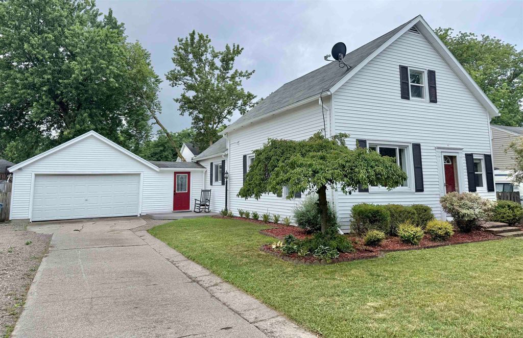 2100 Tackle Street, Essexville, MI 48732