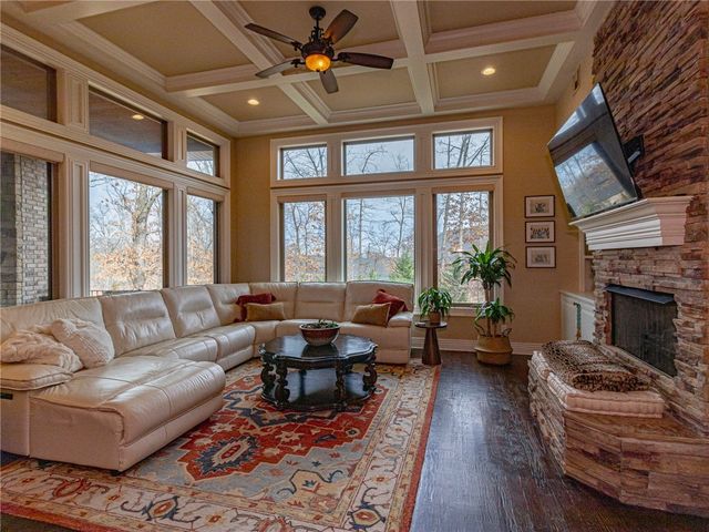 1453 Le Chesnay Drive, Centerton, AR 72719