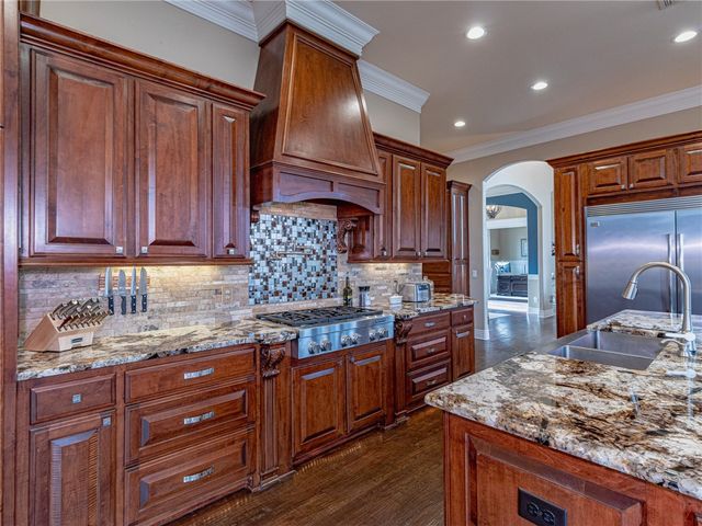 1453 Le Chesnay Drive, Centerton, AR 72719