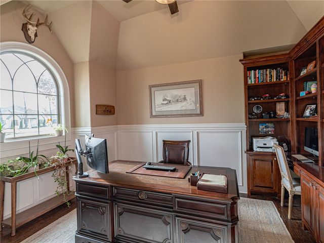 1453 Le Chesnay Drive, Centerton, AR 72719