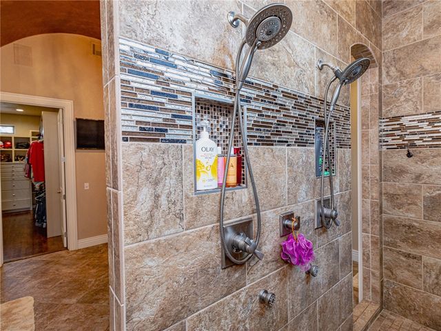 1453 Le Chesnay Drive, Centerton, AR 72719