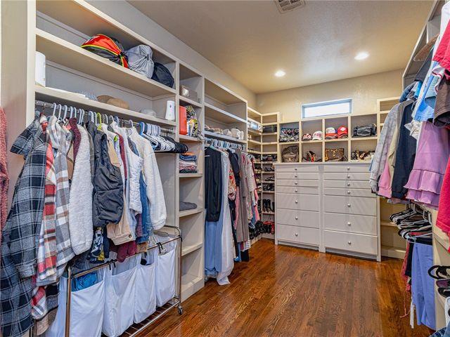 1453 Le Chesnay Drive, Centerton, AR 72719