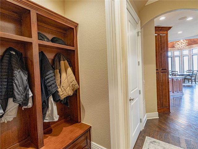 1453 Le Chesnay Drive, Centerton, AR 72719