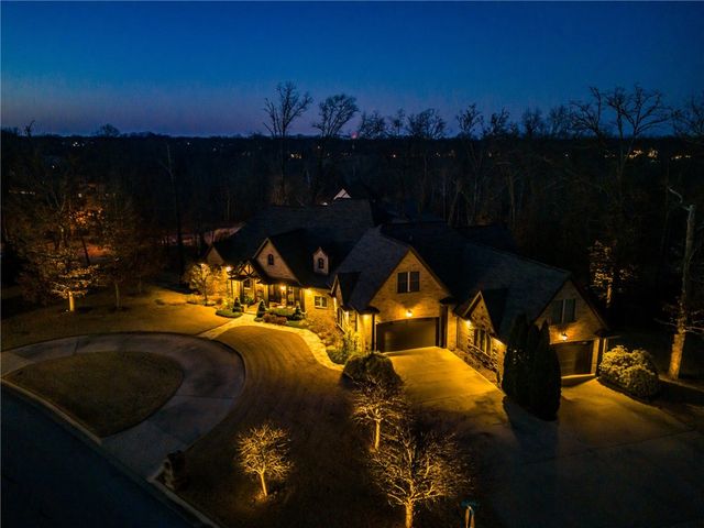 1453 Le Chesnay Drive, Centerton, AR 72719