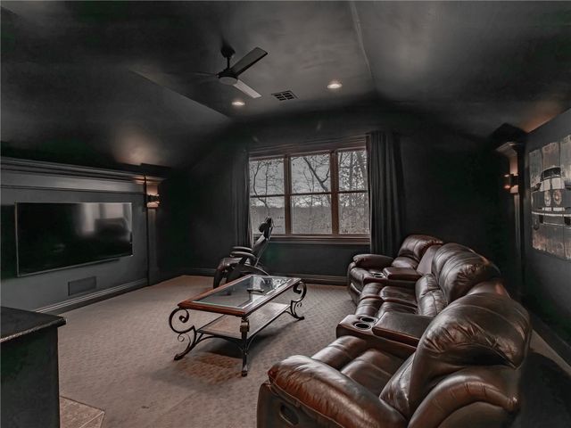 1453 Le Chesnay Drive, Centerton, AR 72719