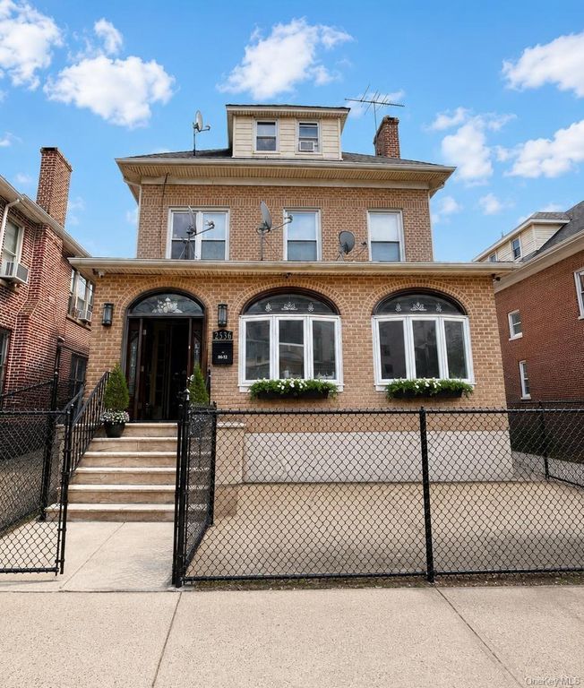2536 Davidson Avenue, Bronx, NY 10468