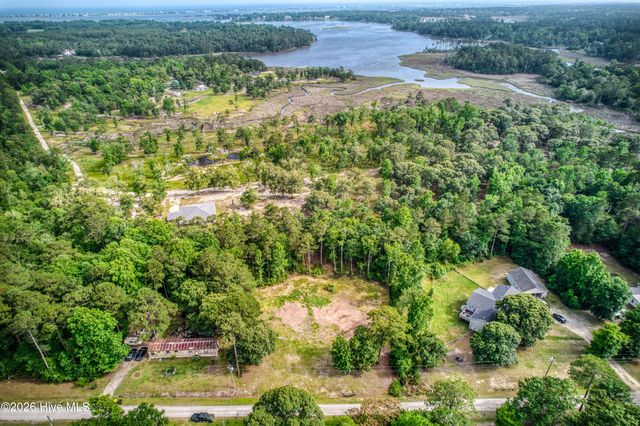 131 Pond View Circle, Hampstead, NC 28443