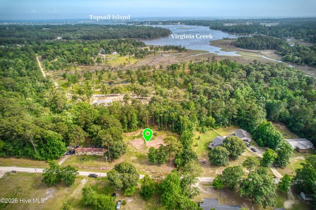131 Pond View Circle, Hampstead, NC 28443