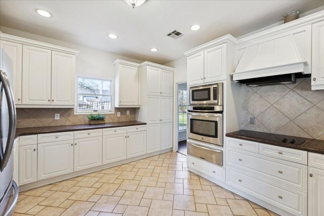 6611 Riva Ridge Drive, Richmond, TX 77406