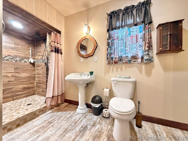 5969 E 620 Road, Locust Grove, OK 74352