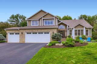 9025 Mcguffey Road, Eden Prairie, MN 55347