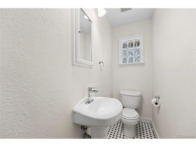 3155 Dartmouth Ave, Boulder, CO 80305