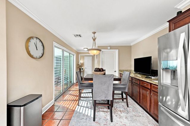 419 E Fair Harbor Lane, Houston, TX 77079