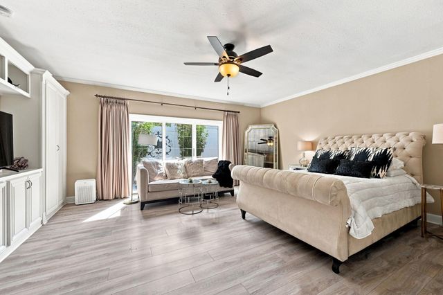 419 E Fair Harbor Lane, Houston, TX 77079