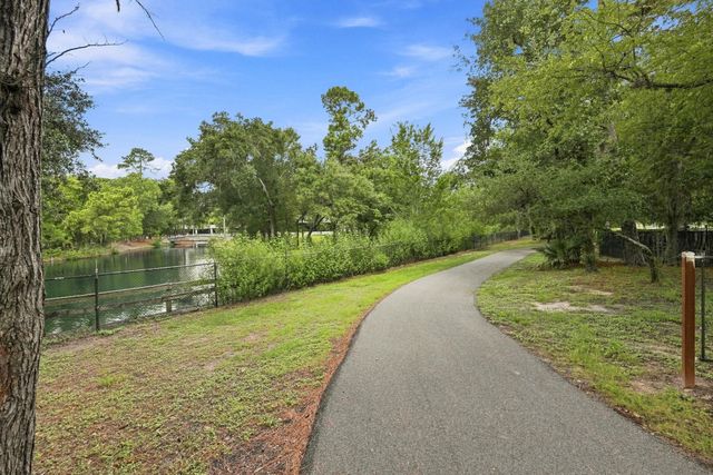 419 E Fair Harbor Lane, Houston, TX 77079