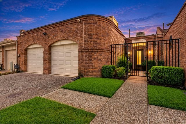 419 E Fair Harbor Lane, Houston, TX 77079