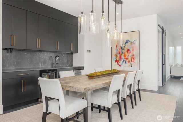 6504 103rd Avenue NE, Kirkland, WA 98033