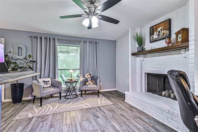 115 Lazy Hollow Drive, League City, TX 77573