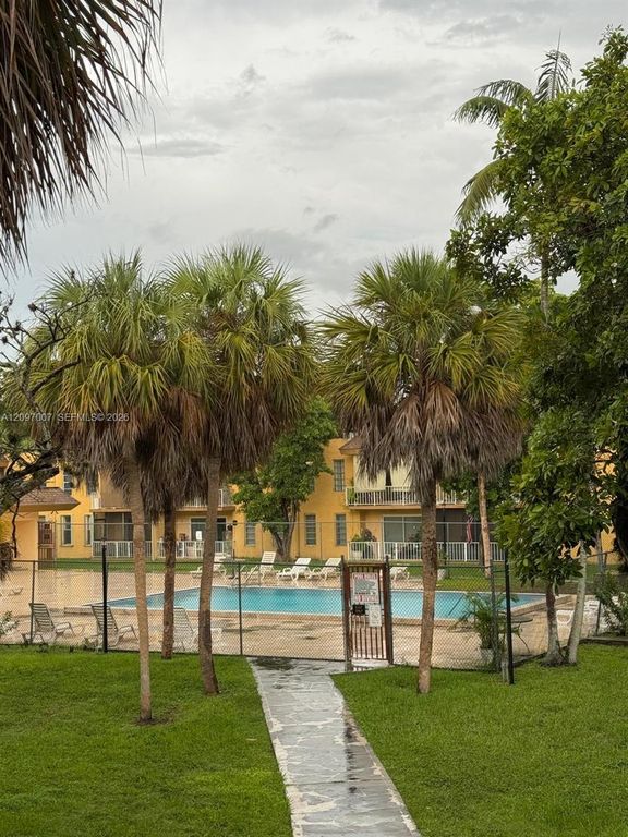 13700 SW 62nd Street 250, Miami, FL 33183