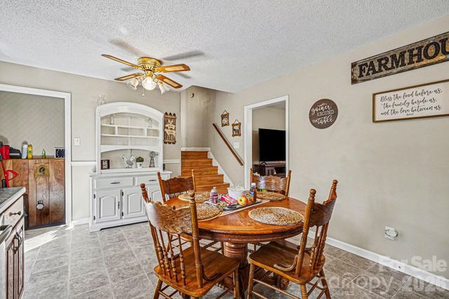 5069 W Piedmont Circle, Conover, NC 28613