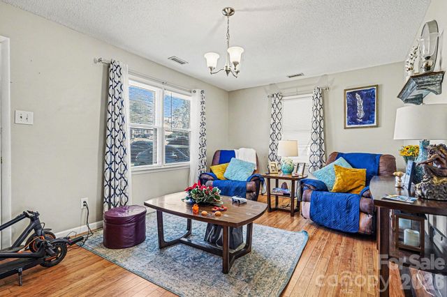 5069 W Piedmont Circle, Conover, NC 28613