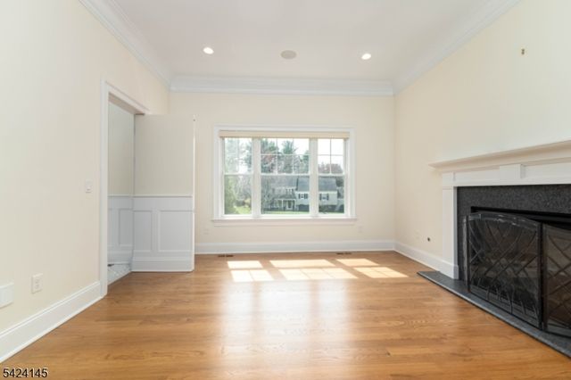 85 May Dr, Chatham Twp., NJ 07928