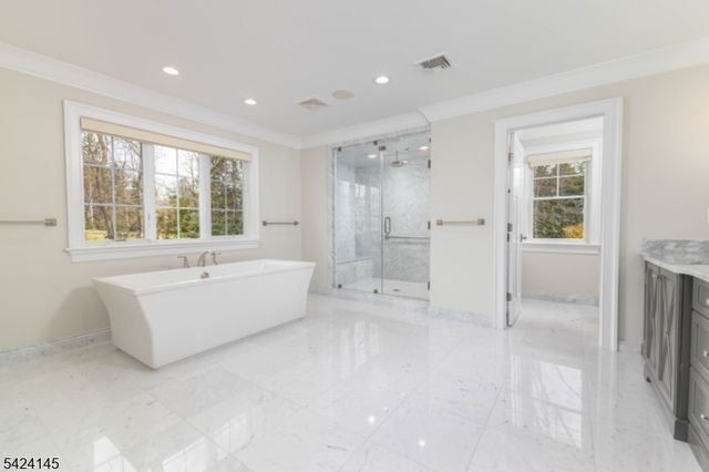 85 May Dr, Chatham Twp., NJ 07928