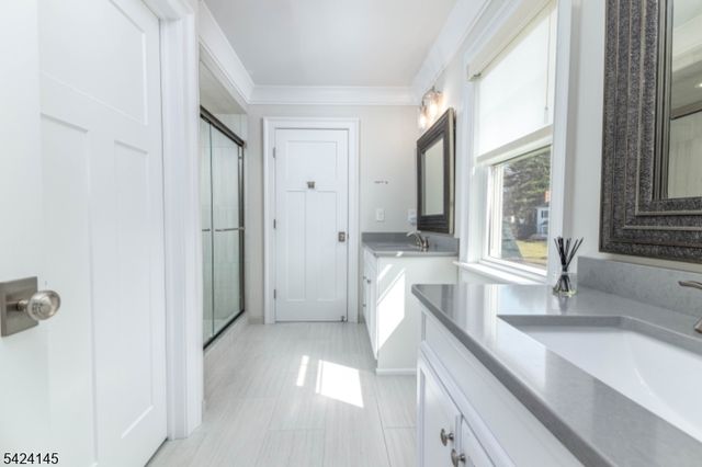 85 May Dr, Chatham Twp., NJ 07928