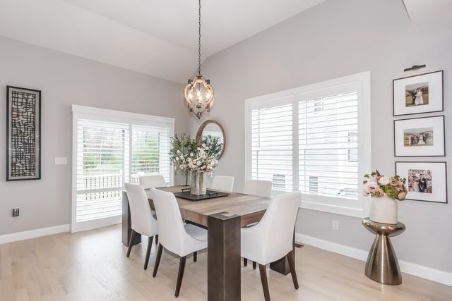 2 Del Ray Drive, Windham, NH 03087