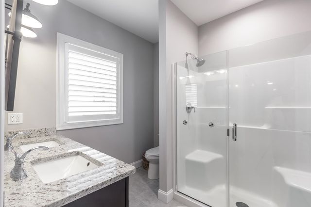 2 Del Ray Drive, Windham, NH 03087