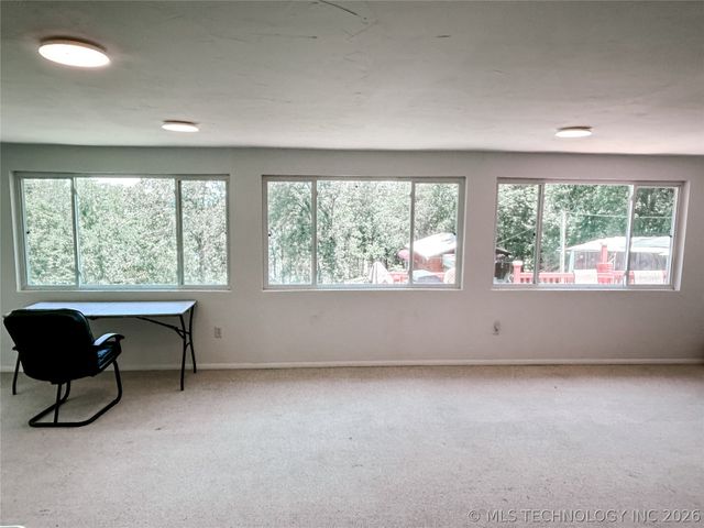 1176 W Albert Road, Mcalester, OK 74501