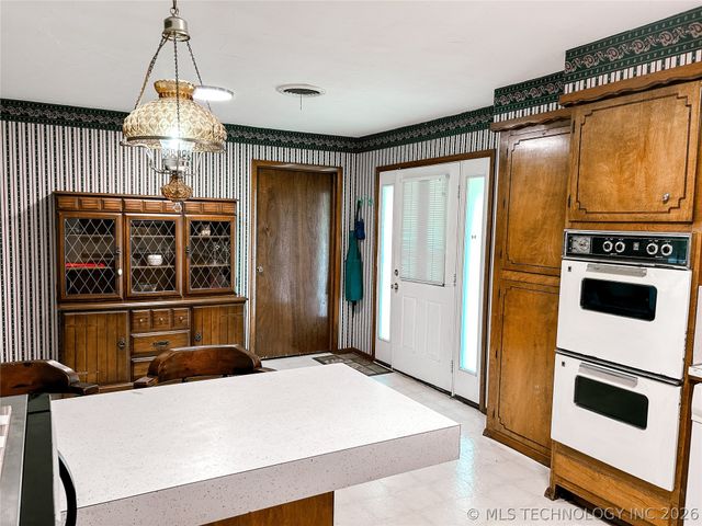 1176 W Albert Road, Mcalester, OK 74501