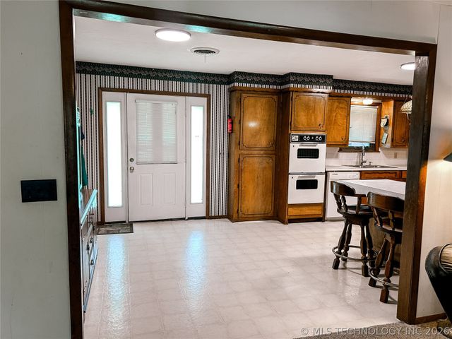 1176 W Albert Road, Mcalester, OK 74501