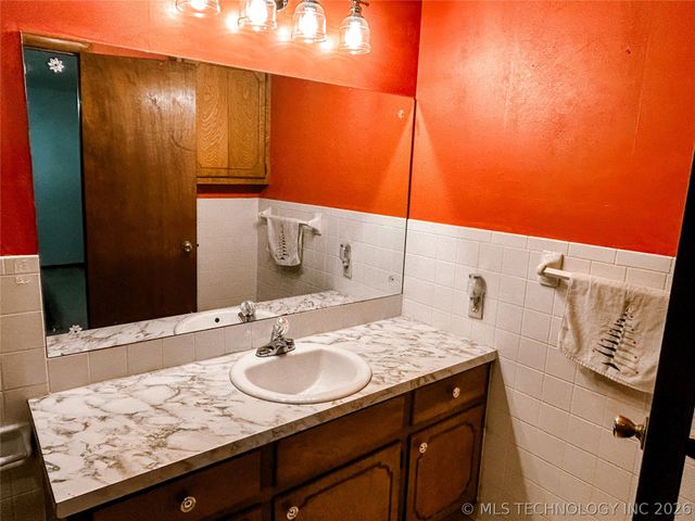 1176 W Albert Road, Mcalester, OK 74501