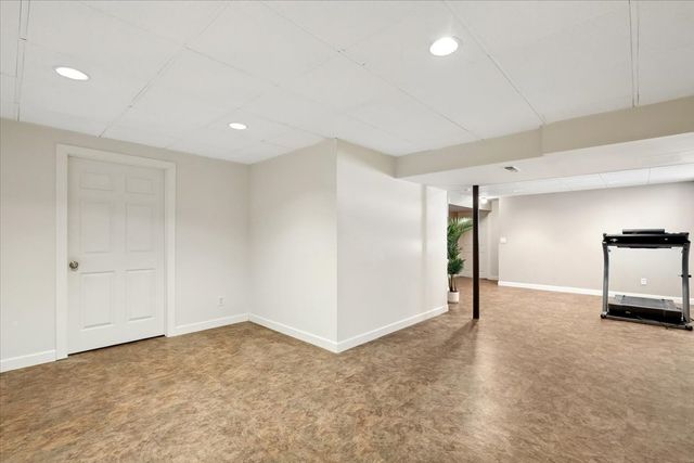 1347 Wild Indigo Road, Grayslake, IL 60030