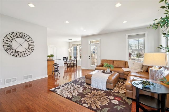 1347 Wild Indigo Road, Grayslake, IL 60030