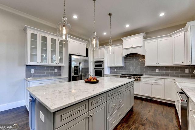 383 Birchfield Drive, Marietta, GA 30068