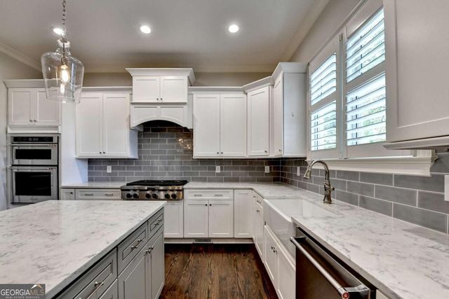 383 Birchfield Drive, Marietta, GA 30068