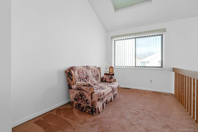 2 Linda Court, Nanuet, NY 10954