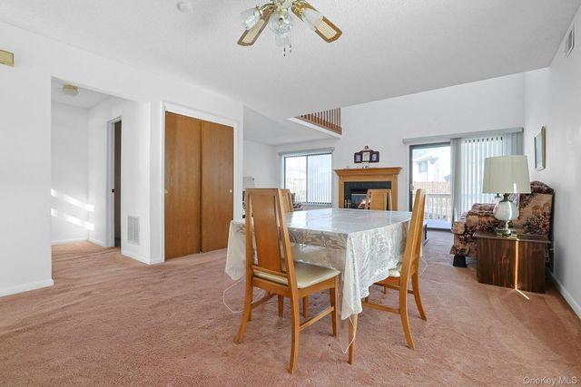 2 Linda Court, Nanuet, NY 10954