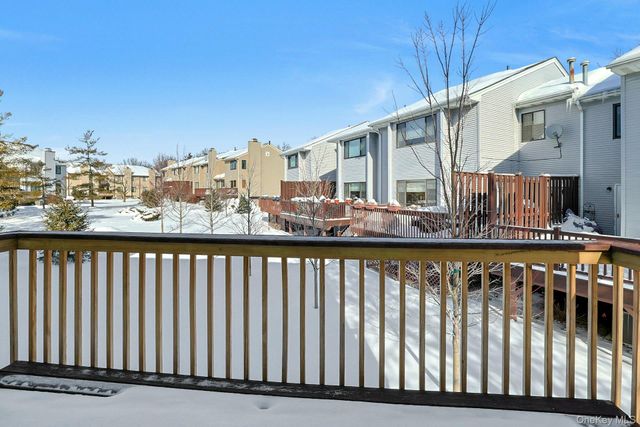 2 Linda Court, Nanuet, NY 10954