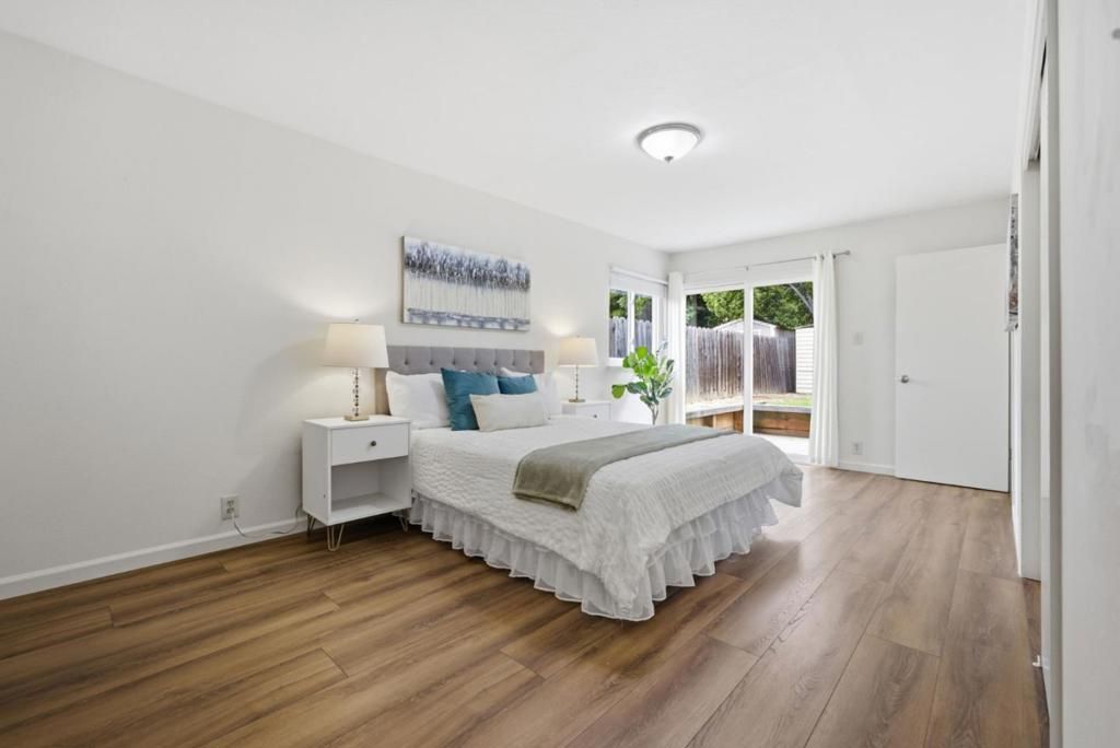 Image 9 of property listing at 1425 Royal Avenue, San Mateo, CA 94401