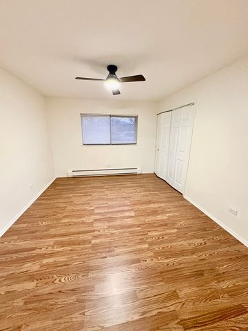 1557 Jill Court 104, Glendale Heights, IL 60139