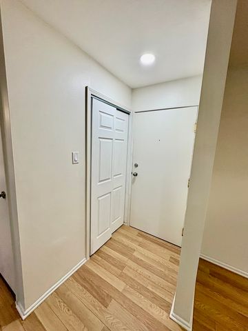 1557 Jill Court 104, Glendale Heights, IL 60139