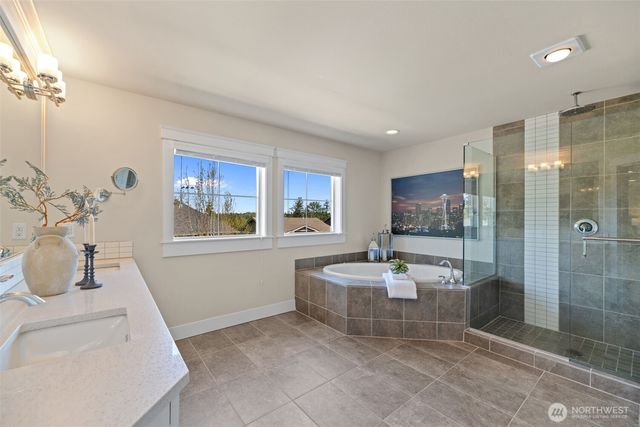 23331 SE 4th Place, Sammamish, WA 98074