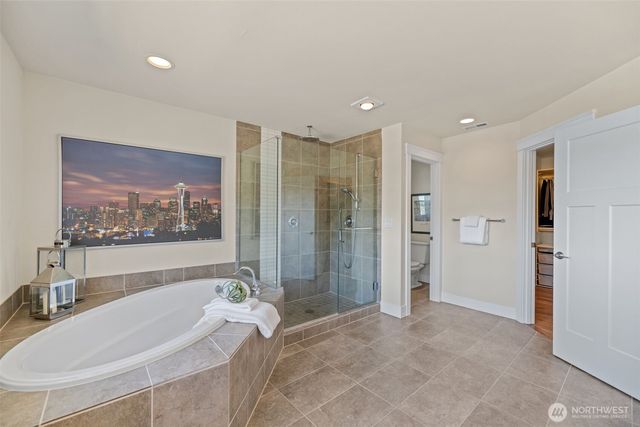 23331 SE 4th Place, Sammamish, WA 98074