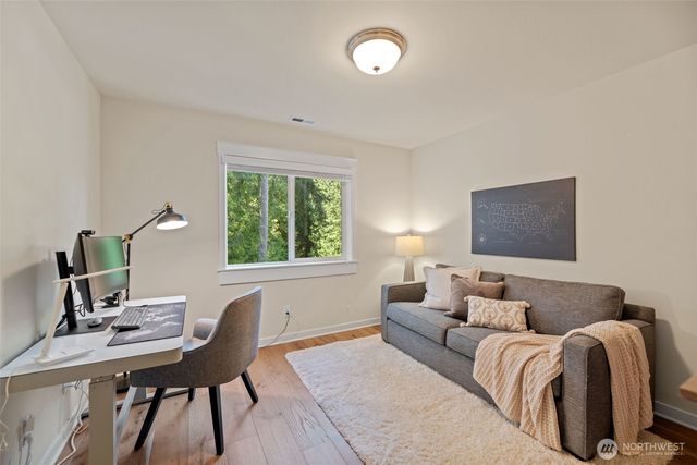 23331 SE 4th Place, Sammamish, WA 98074