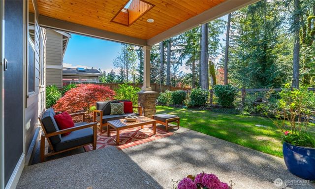 23331 SE 4th Place, Sammamish, WA 98074