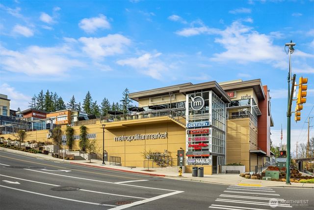 23331 SE 4th Place, Sammamish, WA 98074